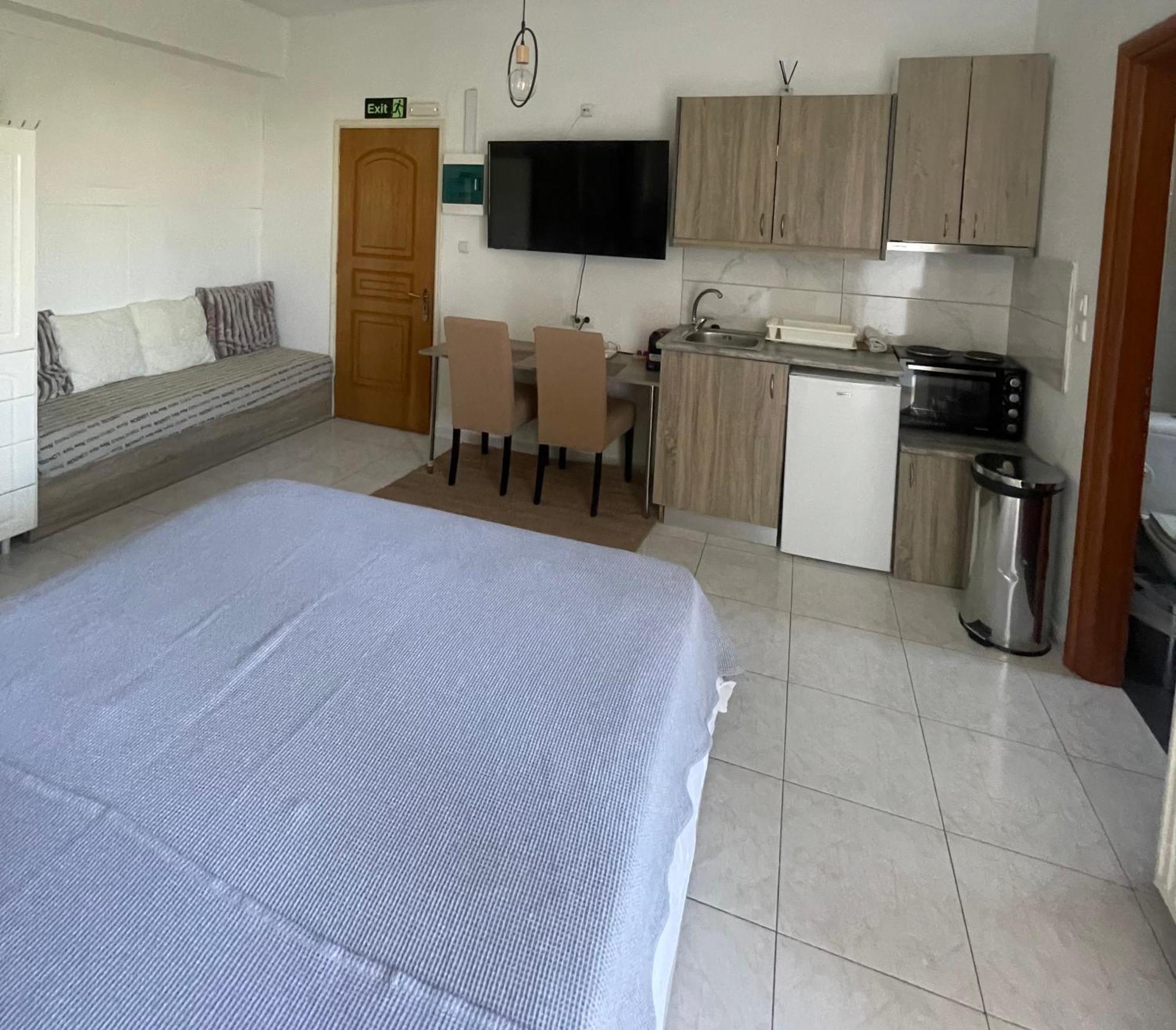 Greece Apartments Now パトラ エクステリア 写真